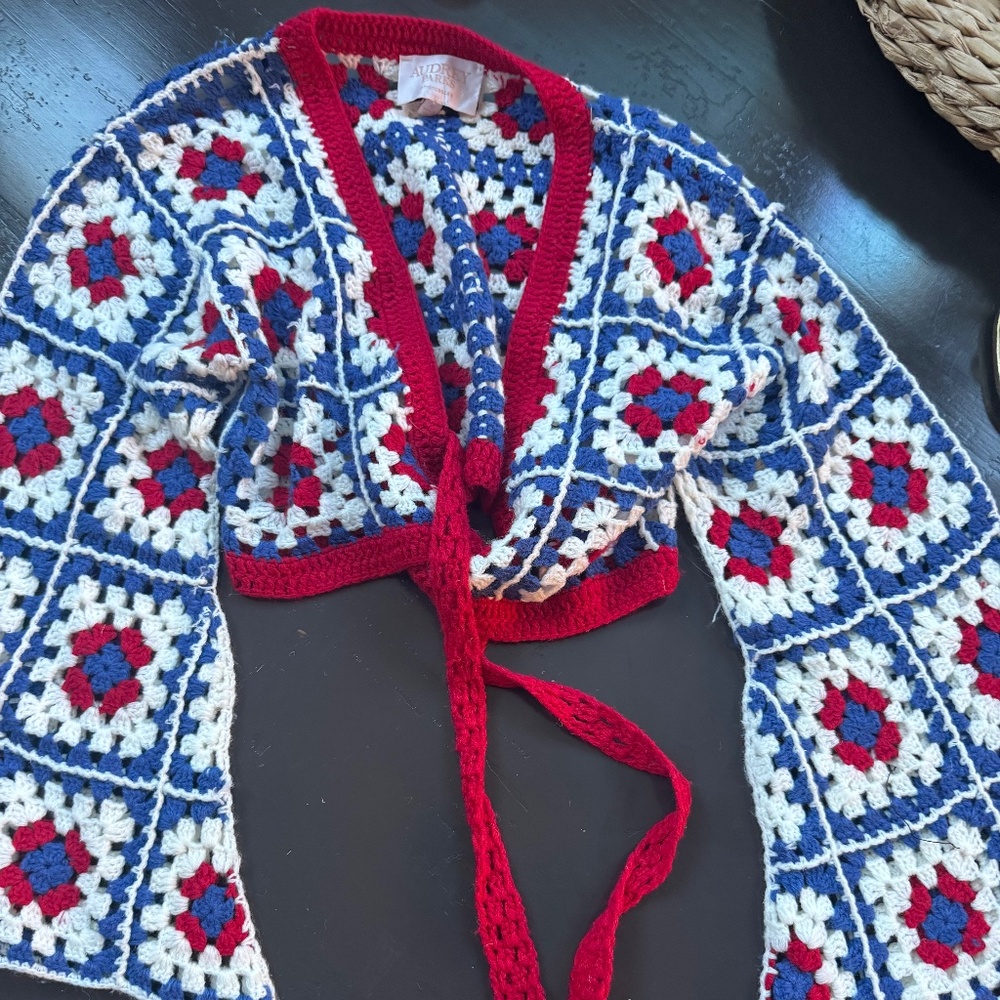 Franchesca's knit crop tie red white blue sweater flutted long sleeve
